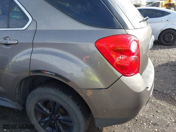 2012 Chevrolet Equinox LT w/1LT with VIN 2GNFLEEK8C6296512, listed as a IAAI auction lot 41725987 with 999,999 mi miles. Bid and sale history available at carsss.com. Image 6.