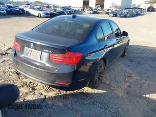 2014 BMW 3 Series 328i z VIN WBA3A5G59ENP30019, wystawiony jako IAAI lot #41252752 z przebiegiem 186 163 mil mil oraz . Historia ofert i sprzedaży dostępna na DreamBid. Obrazek 4.