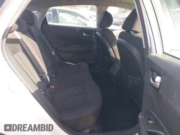 2016 Kia Optima LX Turbo with VIN 5XXGT4L15GG022697, listed as a IAAI auction lot 41410728 with 72,628 mi miles. Bid and sale history available at carsss.com. Image 8.