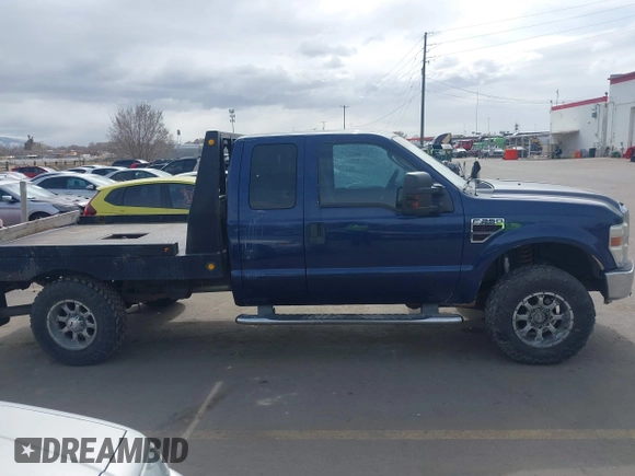 2008 Ford Super Duty F-250 SRW XL with VIN 1FTSX21R88ED25961, listed as a IAAI auction lot 41697284 with 352,731 mi miles. Bid and sale history available at carsss.com. Image 13.