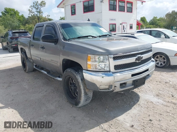 2012 Chevrolet Silverado 1500 LT with VIN 1GCPKSE7XCF183046, listed as a IAAI auction lot 41940526 with 261,566 mi miles and . Bid and sale history available at DreamBid. Image 1.