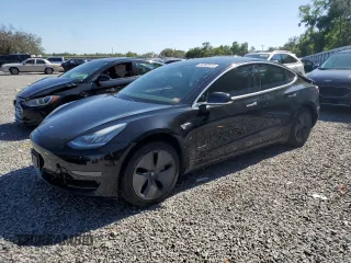 2020 Tesla Model 3 Standard Range Plus z VIN 5YJ3E1EA7LF606441, wystawiony jako Copart lot #53382915 z przebiegiem 56 113 mil mil oraz Szkoda całkowita • Salvage title. Historia ofert i sprzedaży dostępna na DreamBid. Obrazek 1.