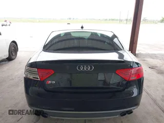 2013 Audi S5 Premium Plus z VIN WAUCGAFR7DA031148, wystawiony jako IAAI lot #42112636 z przebiegiem 89 036 mil mil oraz . Historia ofert i sprzedaży dostępna na DreamBid. Obrazek 16.