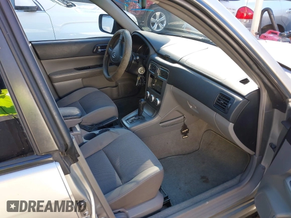 2007 Subaru Forester X w/Premium Pkg with VIN JF1SG65697H729488, listed as a IAAI auction lot 41567326 with 209,961 mi miles. Bid and sale history available at carsss.com. Image 5.