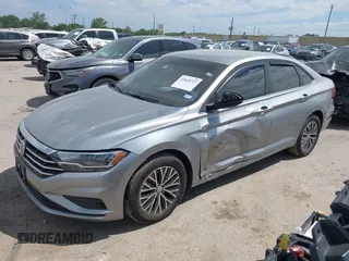 2021 Volkswagen Jetta S z VIN 3VWC57BU9MM015930, wystawiony jako IAAI lot #42020727 z przebiegiem 67 982 mil mil oraz . Historia ofert i sprzedaży dostępna na DreamBid. Obrazek 17.