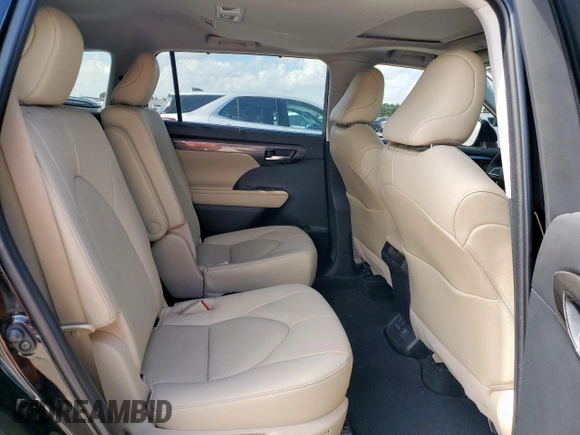 2023 Toyota Highlander Hybrid Limited with VIN 5TDXBRCH3PS576039, listed as a Copart auction lot 62006645 with 27,172 mi miles and Salvage title. Bid and sale history available at DreamBid. Image 11.