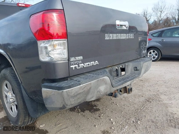 2013 Toyota Tundra 4WD Truck with VIN 5TFUY5F1XDX285908, listed as a IAAI auction lot 41608608 with NaN miles. Bid and sale history available at carsss.com. Image 21.