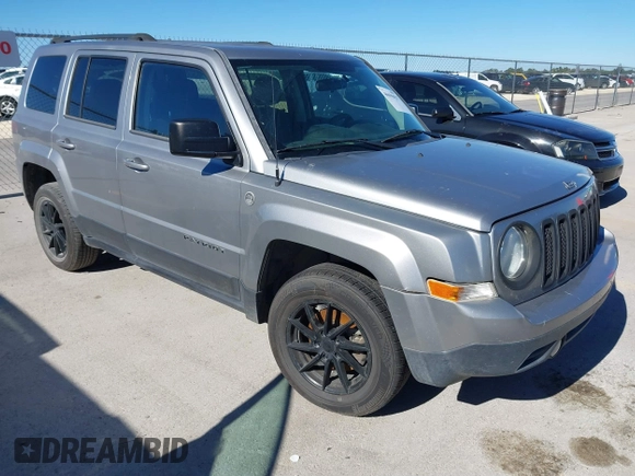 2015 Jeep Patriot Sport with VIN 1C4NJPBA8FD325398, listed as a IAAI auction lot 40696837 with 136,130 mi miles. Bid and sale history available at carsss.com. Image 1.