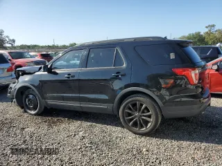 2018 Ford Explorer XLT with VIN 1FM5K7D82JGB75394, listed as a Copart auction lot 55030535 with 129,033 mi miles and Salvage title. Bid and sale history available at DreamBid. Image 2.