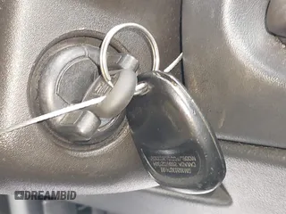 2004 Chevrolet Cavalier LS z VIN 1G1JF12F647201417, wystawiony jako IAAI lot #42189186 z przebiegiem 165 050 mil mil oraz . Historia ofert i sprzedaży dostępna na DreamBid. Obrazek 11.