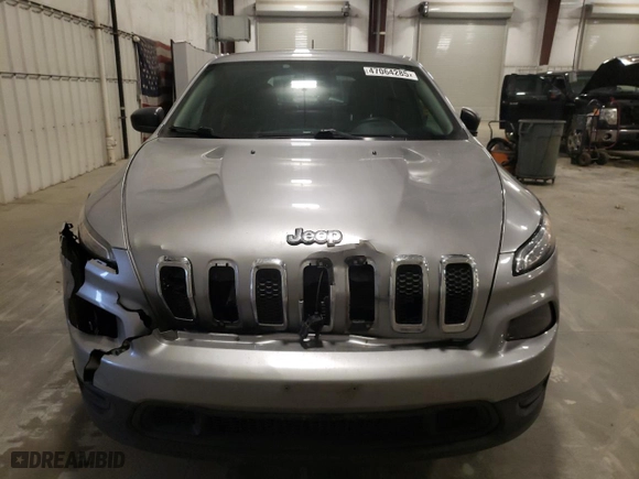 2014 Jeep Cherokee Sport with VIN 1C4PJMABXEW192700, listed as a Copart auction lot 47064285 with 169,855 mi miles and Salvage Title. Bid and sale history available at carsss.com. Image 5.
