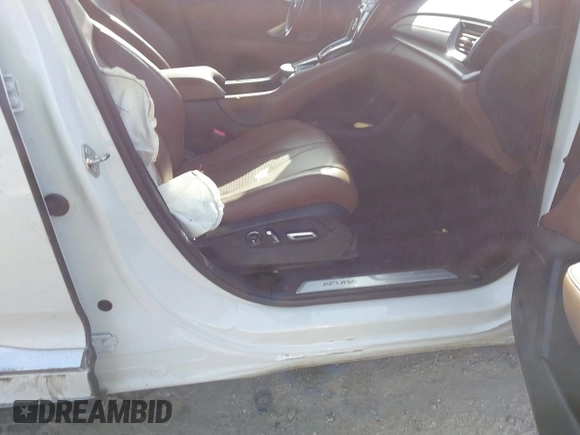 2020 Acura RDX Technology with VIN 5J8TC2H52LL033263, listed as a IAAI auction lot 41293471 with 62,393 mi miles and . Bid and sale history available at DreamBid. Image 5.