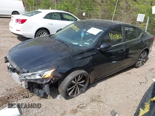 2019 Nissan Altima 2.5 SR with VIN 1N4BL4CV9KC259978, listed as a IAAI auction lot 42019056 with 159,471 mi miles. Bid and sale history available at carsss.com. Image 2.