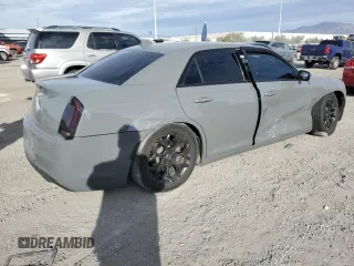 2019 Chrysler 300 with VIN 2C3CCAGG2KH539686, listed as a Copart auction lot 47141305 with 101,607 mi miles and Salvage Title. Bid and sale history available at carsss.com. Image 3.