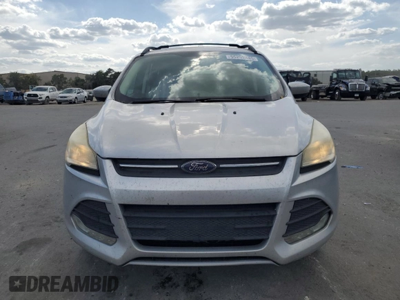 2013 Ford Escape SE with VIN 1FMCU0GX6DUB33019, listed as a Copart auction lot 55252445 with 171,181 mi miles and Non Repairable. Bid and sale history available at DreamBid. Image 5.