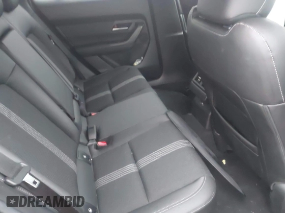 2025 Mazda CX-50 S Preferred z VIN 7MMVABBM4SN306171, wystawiony jako IAAI lot #41037323 z przebiegiem Nie podano mil oraz . Historia ofert i sprzedaży dostępna na DreamBid. Obrazek 8.