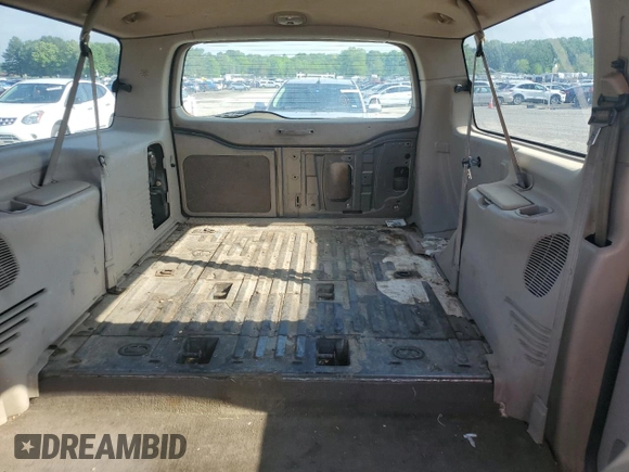 2002 Ford Excursion Limited with VIN 1FMNU42F22EB57873, listed as a Copart auction lot 53314335 with 333,736 mi miles and Clean Title. Bid and sale history available at DreamBid. Image 10.