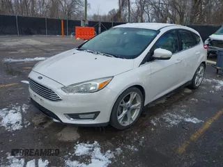 2015 Ford Focus Titanium с VIN 1FADP3N26FL232639, выставлен на аукционе IAAI как лот 41699403 с пробегом 86 870 миль миль и . История ставок и продаж доступна на DreamBid. Изображение 2.