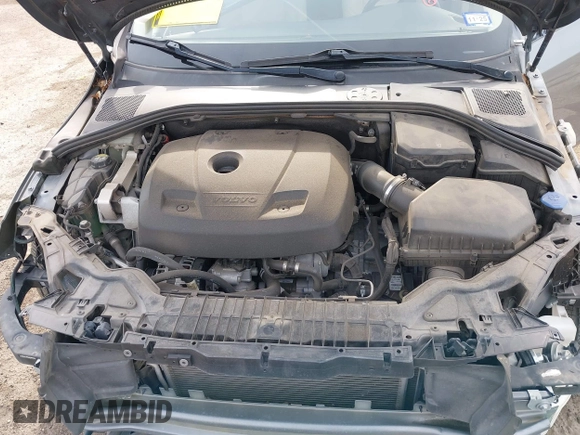 2017 Volvo S60 Dynamic with VIN YV126MFL4H2430687, listed as a IAAI auction lot 41577059 with 57,027 mi miles. Bid and sale history available at carsss.com. Image 10.