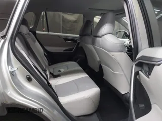 2025 Toyota RAV4 XLE Premium z VIN 2T3A1RFV9SW522259, wystawiony jako IAAI lot #42101238 z przebiegiem 1 479 mil mil oraz . Historia ofert i sprzedaży dostępna na DreamBid. Obrazek 8.