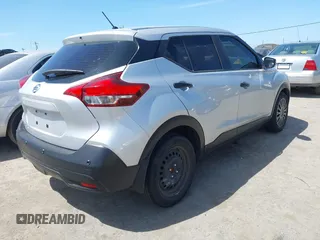 2020 Nissan Kicks S with VIN 3N1CP5BV6LL575146, listed as a IAAI auction lot 42101224 with 47,079 mi miles. Bid and sale history available at carsss.com. Image 4.