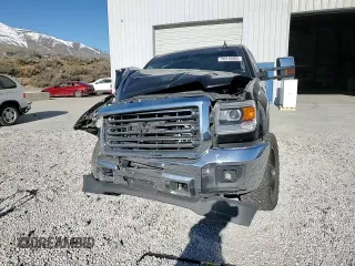 2016 GMC Sierra 2500HD SLT z VIN 1GT12TE89GF212725, wystawiony jako Copart lot #50410905 z przebiegiem 124 706 mil mil oraz Szkoda całkowita • Salvage title. Historia ofert i sprzedaży dostępna na DreamBid. Obrazek 11.