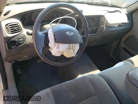 2004 Ford F-150 XL с VIN 2FTRF17214CA03829, выставлен на аукционе Copart как лот 56030355 с пробегом Не указан миль и Списание • Salvage title. История ставок и продаж доступна на DreamBid. Изображение 8.
