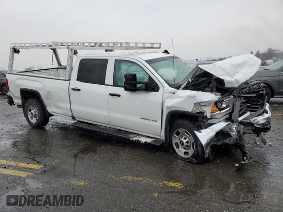 2018 GMC Sierra 2500HD z VIN 1GT12REG1JF126729, wystawiony jako Copart lot #84289454 z przebiegiem Nie podano mil oraz Szkoda całkowita • Salvage title. Historia ofert i sprzedaży dostępna na DreamBid. Obrazek 4.