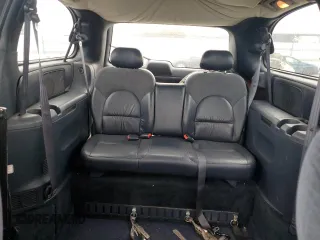 2002 Chrysler Town & Country Limited with VIN 2C8GP64L72R680763, listed as a Copart auction lot 88346795 with 139,156 mi miles and Non Repairable. Bid and sale history available at carsss.com. Image 10.