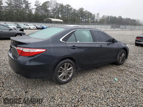 2015 Toyota Camry XLE with VIN 4T1BF1FK0FU068995, listed as a Copart auction lot 42503345 with 189,846 mi miles and Salvage Title. Bid and sale history available at DreamBid. Image 3.