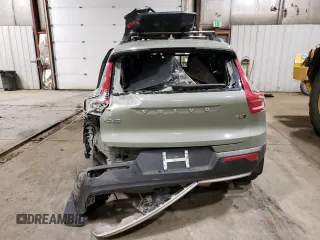 2023 Volvo XC40 Ultimate Bright Theme с VIN YV4L12UA0P2938486, выставлен на аукционе Copart как лот 42126095 с пробегом 17 218 миль миль и Списание • Salvage title. История ставок и продаж доступна на DreamBid. Изображение 6.