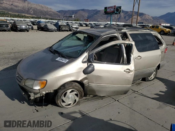 2002 Toyota Sienna LE with VIN 4T3ZF13C62U429210, listed as a Copart auction lot 75364374 with 0 mi miles and Salvage Title. Bid and sale history available at carsss.com. Image 1.
