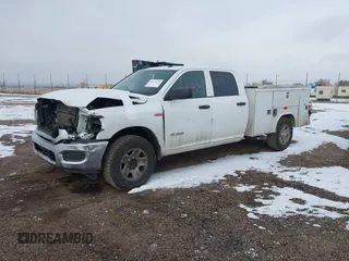 2020 Ram 2500 Tradesman with VIN 3C6UR4HJ1LG261432, listed as a IAAI auction lot 41573636 with 154,147 mi miles. Bid and sale history available at carsss.com. Image 18.