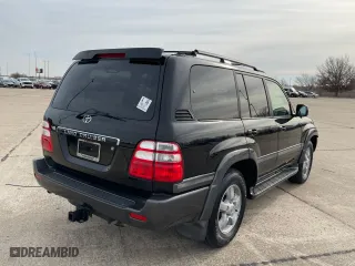 2004 Toyota Land Cruiser with VIN JTEHT05J742067423, listed as a Copart auction lot 45664965 with 250,424 mi miles and Clean Title. Bid and sale history available at carsss.com. Image 4.