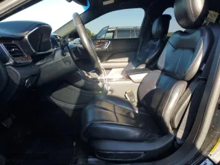 2018 Lincoln Continental Livery with VIN 1LN6L9HK5J5610486, listed as a Copart auction lot 52548204 with 184,245 mi miles and Salvage Title. Bid and sale history available at carsss.com. Image 7.