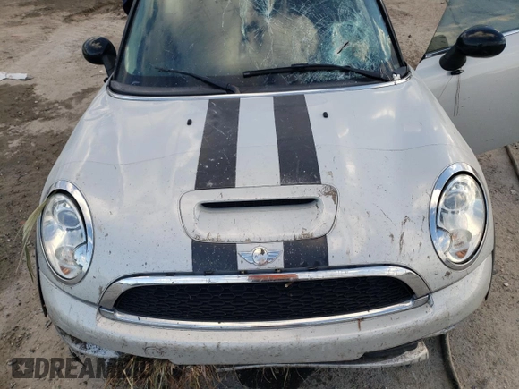 2014 MINI Clubman S z VIN WMWZG3C52ETY33460, wystawiony jako Copart lot #82752834 z przebiegiem 130 015 mil mil oraz Szkoda całkowita • Salvage title. Historia ofert i sprzedaży dostępna na DreamBid. Obrazek 12.