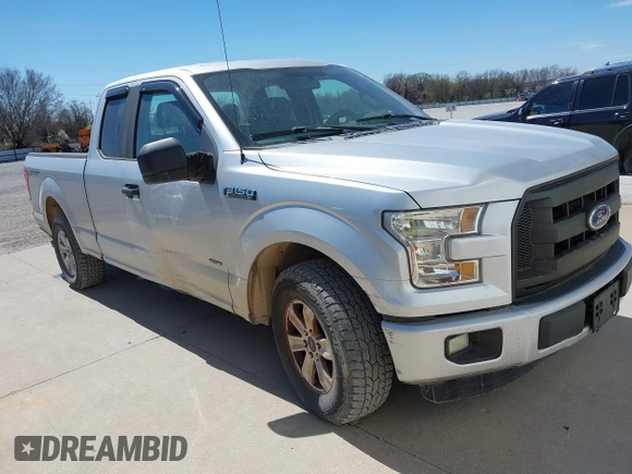 2015 Ford F-150 XL with VIN 1FTEX1CP4FKE29445, listed as a IAAI auction lot 41899626 with 274,329 mi miles. Bid and sale history available at carsss.com. Image 1.