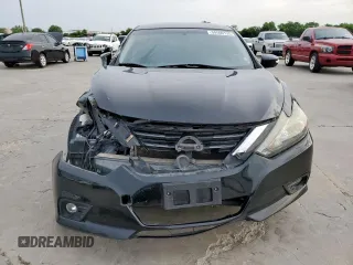 2017 Nissan Altima SV z VIN 1N4AL3AP6HC215276, wystawiony jako Copart lot #59560135 z przebiegiem 158 020 mil mil oraz Czysty tytuł • Clean title. Historia ofert i sprzedaży dostępna na DreamBid. Obrazek 5.