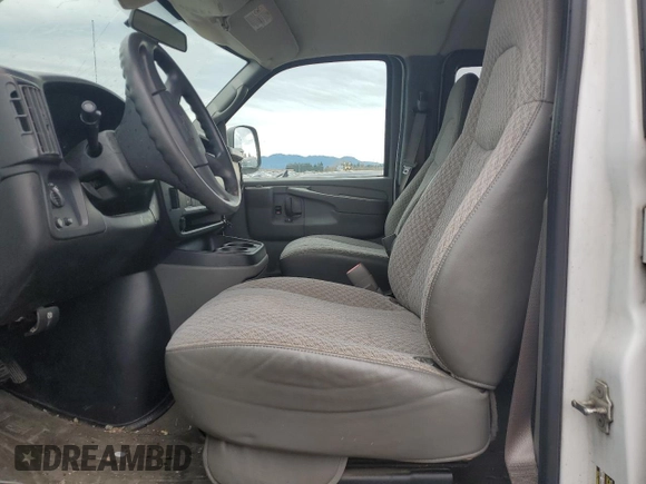 2005 Chevrolet Express Passenger with VIN 1GAHG35U851250429, listed as a Copart auction lot 45600415 with Not provided miles and Salvage title. Bid and sale history available at DreamBid. Image 7.