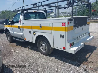 2015 Ford F-250 with VIN 1FDDF2B66FEA34884, listed as a IAAI auction lot 42434311 with 131,644 mi miles and . Bid and sale history available at DreamBid. Image 3.