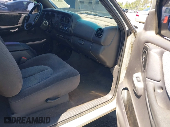 1999 Dodge Dakota SLT z VIN 1B7GL22X0XS193423, wystawiony jako IAAI lot #42053562 z przebiegiem 209 802 mil mil oraz . Historia ofert i sprzedaży dostępna na DreamBid. Obrazek 5.