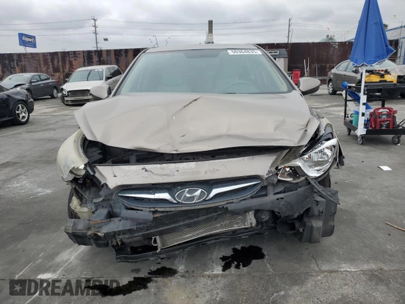2012 Hyundai Accent GLS z VIN KMHCT4AE9CU187186, wystawiony jako Copart lot #50364835 z przebiegiem 85 638 mil mil oraz Szkody całkowita. Historia ofert i sprzedaży dostępna na DreamBid. Obrazek 5.