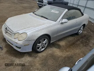 2006 Mercedes-Benz CLK 350 z VIN WDBTK56G56T063545, wystawiony jako Copart lot #44198315 z przebiegiem 128 488 mil mil oraz Szkoda całkowita • Salvage title. Historia ofert i sprzedaży dostępna na DreamBid. Obrazek 1.