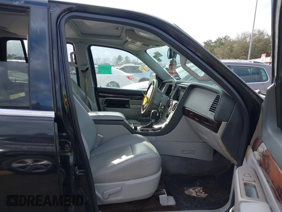2005 Lincoln Aviator z VIN 5LMEU68H35ZJ23987, wystawiony jako IAAI lot #41537064 z przebiegiem 130 373 mil mil oraz . Historia ofert i sprzedaży dostępna na DreamBid. Obrazek 5.