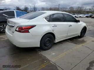 2014 Nissan Altima 2.5 S with VIN 1N4AL3AP5EN386441, listed as a Copart auction lot 49894295 with 165,887 mi miles and Clean Title. Bid and sale history available at carsss.com. Image 3.