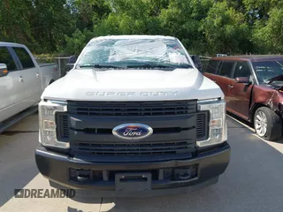 2018 Ford F-250 XL с VIN 1FT7X2A69JEB53733, выставлен на аукционе IAAI как лот 42692823 с пробегом 111 793 миль миль и . История ставок и продаж доступна на DreamBid. Изображение 12.