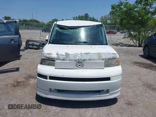 2006 Scion xB z VIN JTLKT324X64071455, wystawiony jako IAAI lot #42280653 z przebiegiem 216 297 mil mil oraz . Historia ofert i sprzedaży dostępna na DreamBid. Obrazek 12.