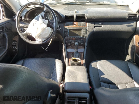 2005 Mercedes-Benz C 320 z VIN WDBRF84JX5F625869, wystawiony jako Copart lot #69964924 z przebiegiem Nie podano mil oraz Szkoda całkowita • Salvage title. Historia ofert i sprzedaży dostępna na DreamBid. Obrazek 8.