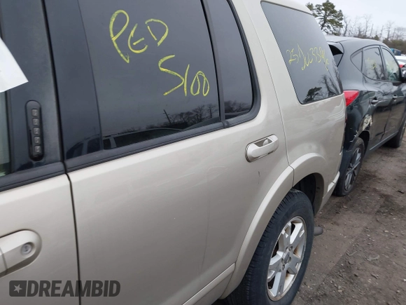 2006 Ford Explorer Limited with VIN 1FMEU75876UB33661, listed as a IAAI auction lot 41928298 with Not Provided miles and . Bid and sale history available at DreamBid. Image 6.