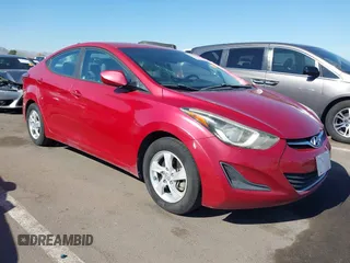 2014 Hyundai Elantra SE z VIN KMHDH4AE3EU215699, wystawiony jako IAAI lot #42096176 z przebiegiem 82 209 mil mil oraz . Historia ofert i sprzedaży dostępna na DreamBid. Obrazek 1.